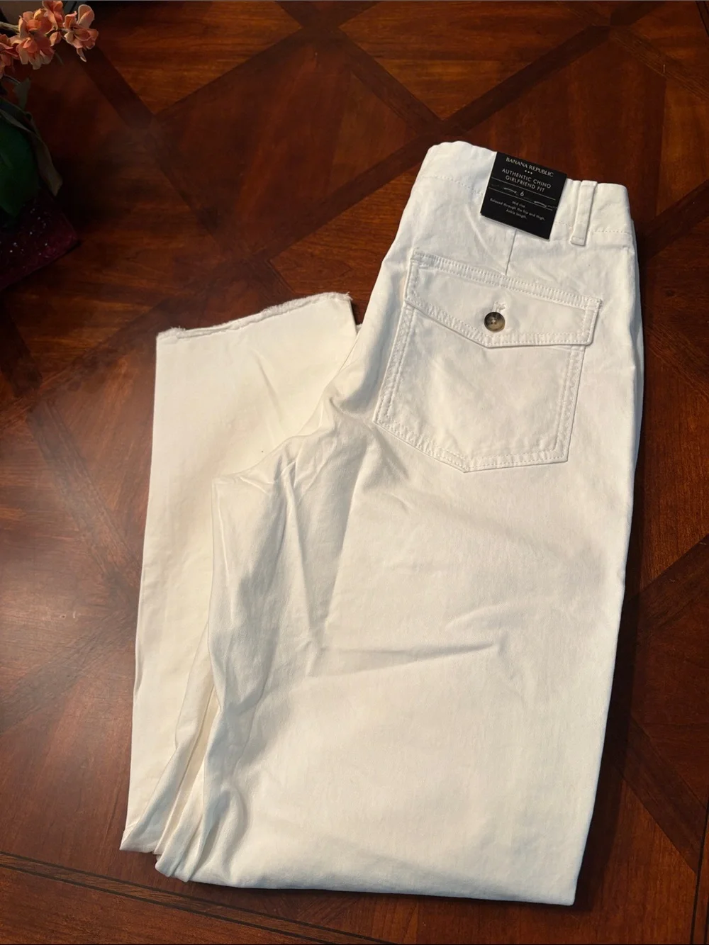 Banana Republic Men's Off-White Cargo Pants
